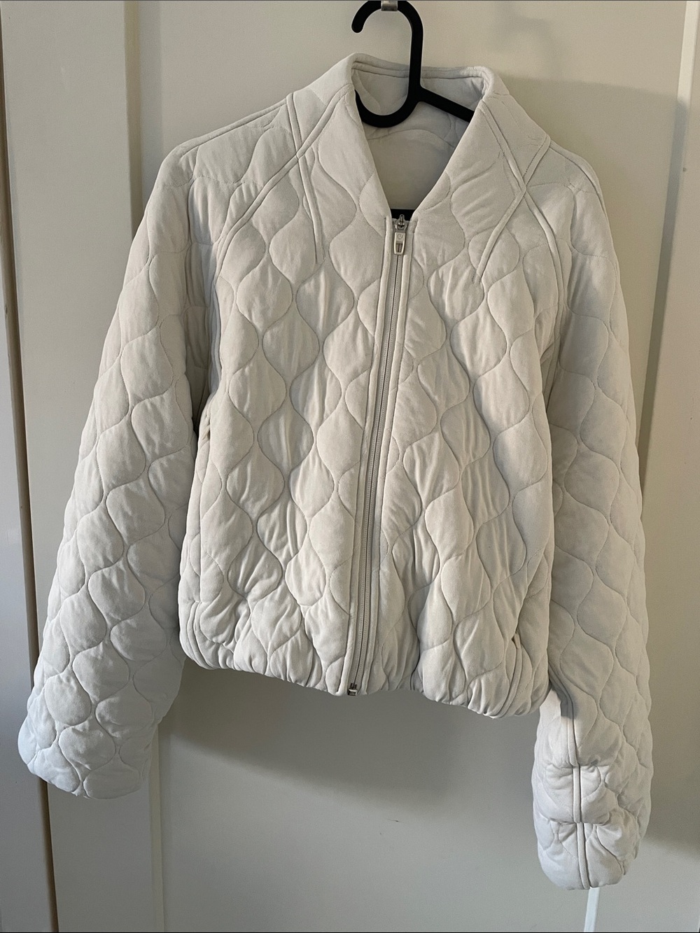 lululemon athletica light grey Quilted Zip bubble cropped sweatshirt Jacket